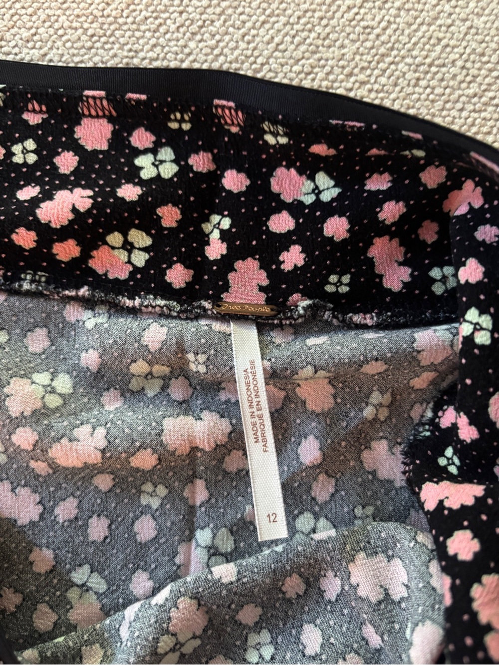Free People Floral Mini IRL Skirt in Black Size 12 - Picture 3 of 5